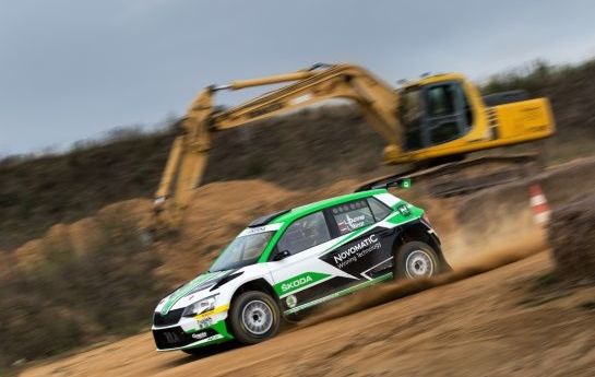 Der junge Mann, der alles will: Lukas Dunner gibt eine Woche nach dem Formel-3-Hit in Macau sein Rallye-Debüt. - Dunner gibt Rallye-Debüt mit Ilka Minor