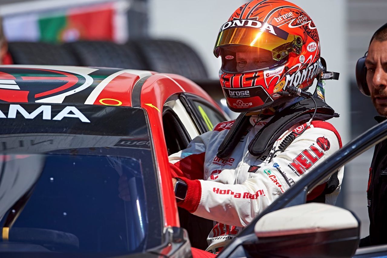 Mit 43 ist Monteiro, 2005 Dritter beim denkwürdigen Indy-F1-GP, einer der Veteranen im internationalen Motorsport.